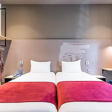 Ibis Styles 샤베스