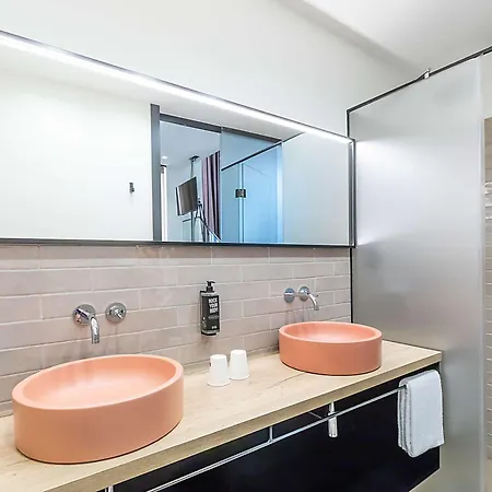 Ξενοδοχείο Ibis Styles 3*